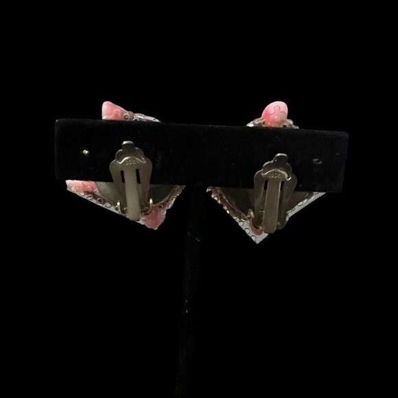 Pink Shell Clip On Earrings Cluster and Bracelets Made In Japan Vintage - Picture 3 of 7